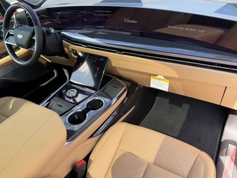 New 2026 Cadillac Escalade IQ Sport 2 AWD/4WD image 30