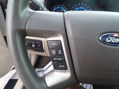 Used 2012 Ford Fusion SE FWD image 23