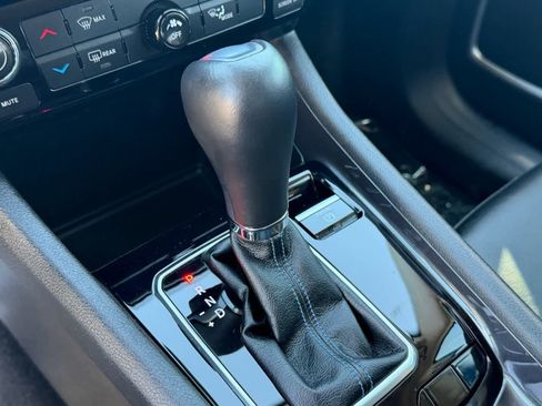 Used 2022 Jeep Compass Latitude image 22