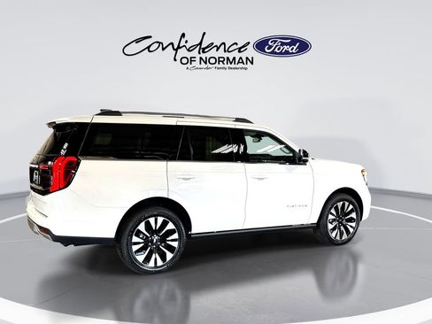 New 2026 Ford Expedition Platinum w/ Driver's Package image 9