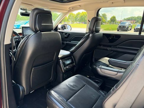 Used 2020 Lincoln Aviator Reserve w/ Equipment Group 201A AWD/4WD image 28