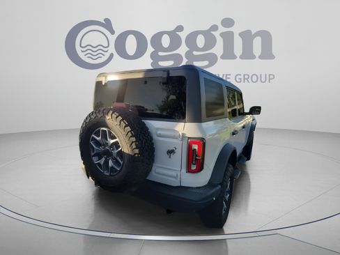 Used 2024 Ford Bronco Badlands AWD/4WD image 4