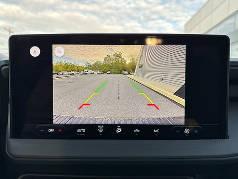 New 2025 Ford Maverick XL w/ Equipment Group 101A image 12