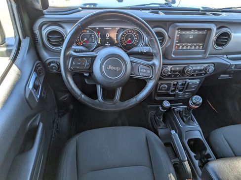Used 2021 Jeep Wrangler Unlimited Willys image 10