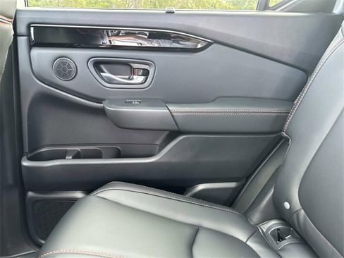 New 2025 Honda Pilot TrailSport image 15