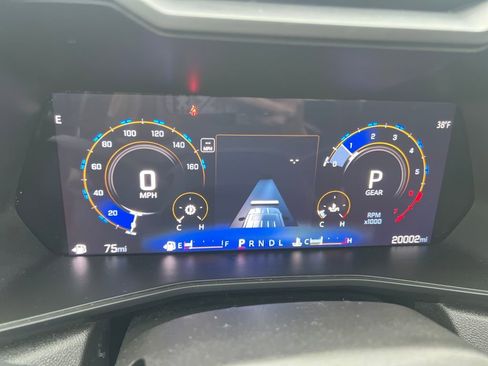 Used 2024 Chevrolet Colorado W/T image 13