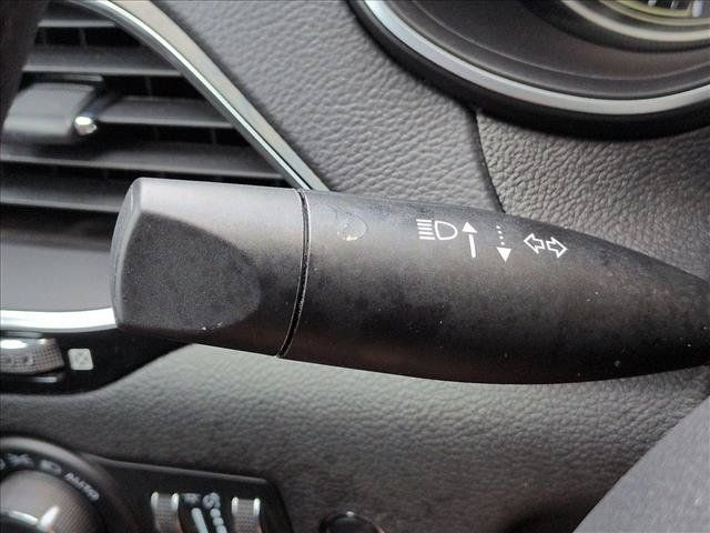 Used 2023 Jeep Cherokee Altitude Lux AWD/4WD image 17