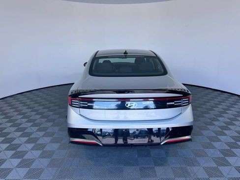 Used 2024 Hyundai Sonata SEL FWD image 4