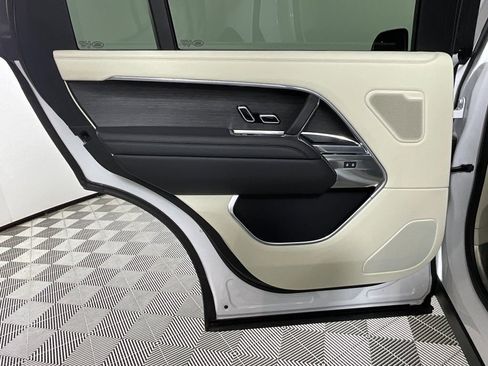Certified 2024 Land Rover Range Rover Long Wheelbase SE image 26