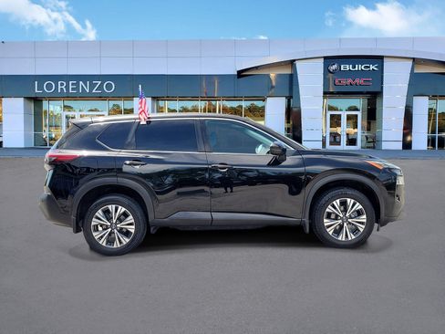 Used 2022 Nissan Rogue SV FWD image 4