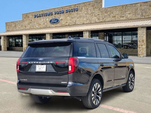 New 2026 Ford Expedition Platinum w/ Driver's Package AWD/4WD image 5