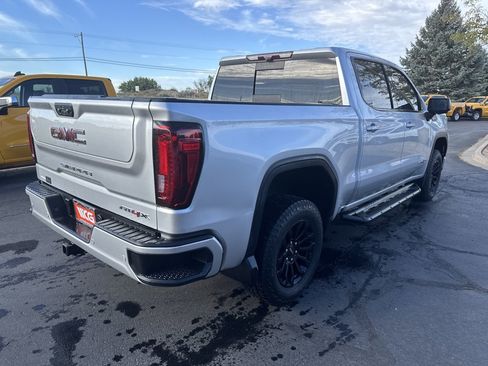 Used 2022 GMC Sierra 1500 AT4X AWD/4WD image 4
