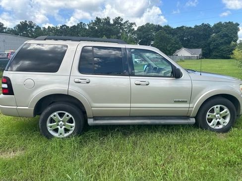 Used 2007 Ford Explorer XLT RWD image 8