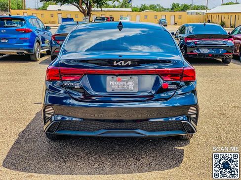 Used 2023 Kia Forte LX FWD image 7