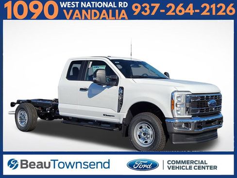 New 2026 Ford F350 XL w/ XL Chrome Package image 1