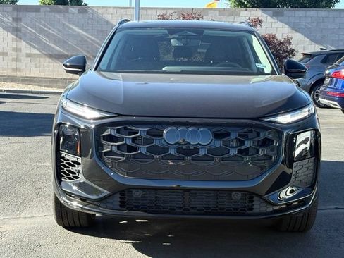 New 2026 Audi Q3 quattro 2.0T AWD/4WD image 3