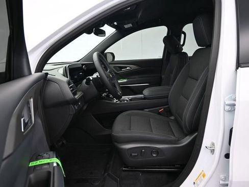New 2026 Chevrolet Traverse LT w/ LPO, Floor Liner Package image 37