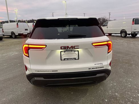 Used 2025 GMC Terrain Elevation image 6