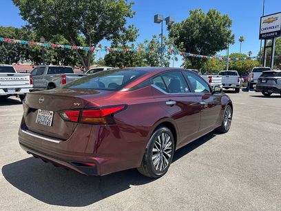 Used 2023 Nissan Altima 2.5 SV