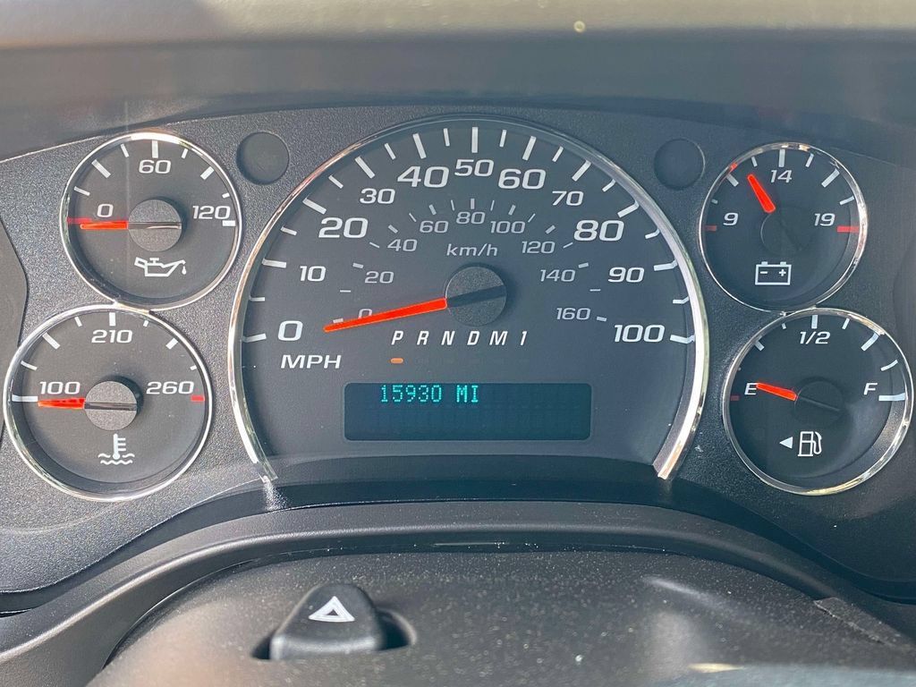 Used 2025 GMC Savana 2500 w/ Driver Convenience Package RWD image 26