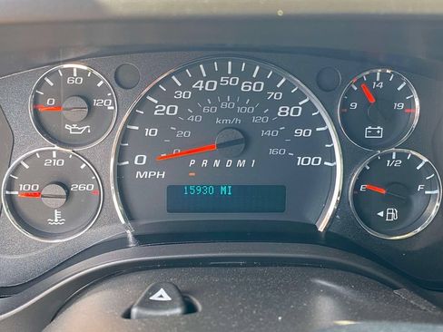 Used 2025 GMC Savana 2500 w/ Driver Convenience Package RWD image 26