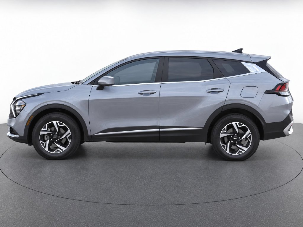 Used 2023 Kia Sportage LX AWD/4WD image 4