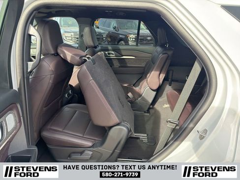 Used 2025 Ford Explorer Platinum w/ LUX Leather Package AWD/4WD image 34