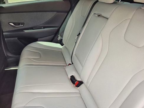 Used 2023 Hyundai Elantra Limited w/ Cargo Package FWD image 13