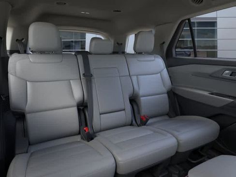 New 2026 Ford Explorer Active RWD image 11
