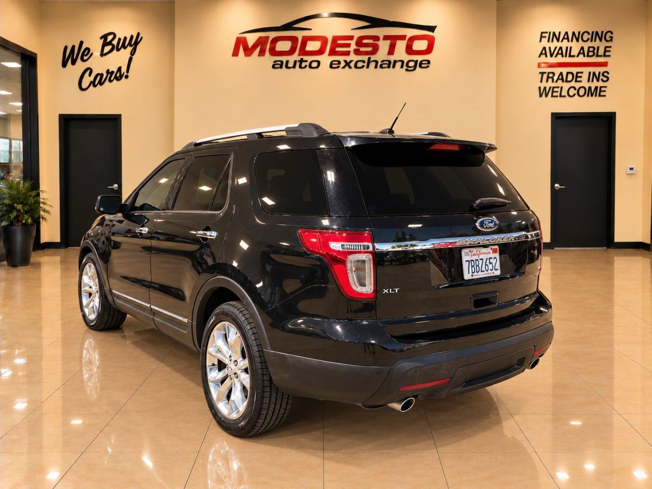 Used 2013 Ford Explorer XLT FWD image 5