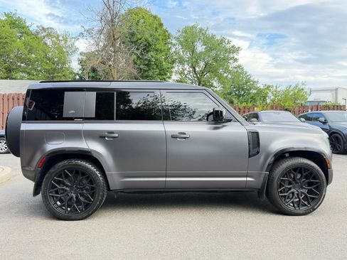 Used 2022 Land Rover Defender 110 XS Edition AWD/4WD image 5