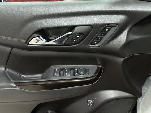 Used 2022 GMC Acadia AT4 w/ Preferred Package image 24