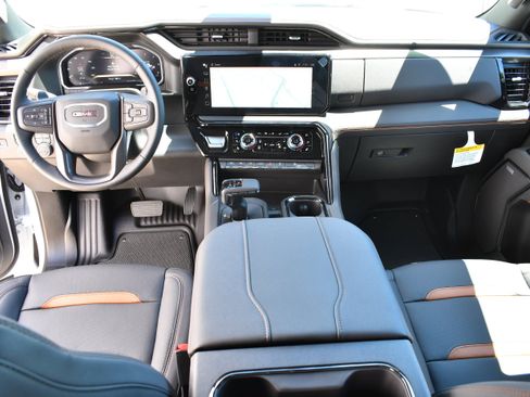New 2026 GMC Sierra 1500 AT4 w/ AT4 Premium Package AWD/4WD image 17