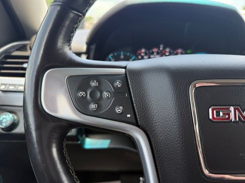 Used 2019 GMC Yukon SLT w/ Graphite Performance Edition AWD/4WD image 31