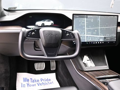 Used 2022 Tesla Model S AWD/4WD image 29