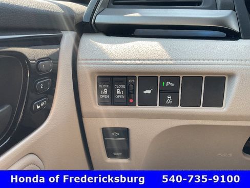 Certified 2026 Honda Odyssey Touring image 24