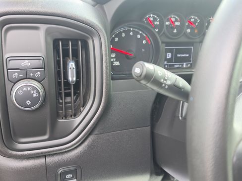 Used 2024 Chevrolet Silverado 1500 Custom RWD image 9