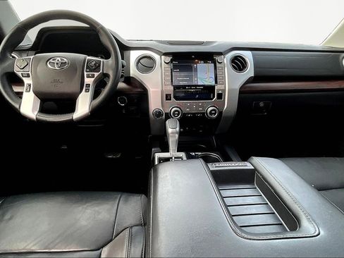 Used 2021 Toyota Tundra Limited w/ Limited Premium Package AWD/4WD image 8