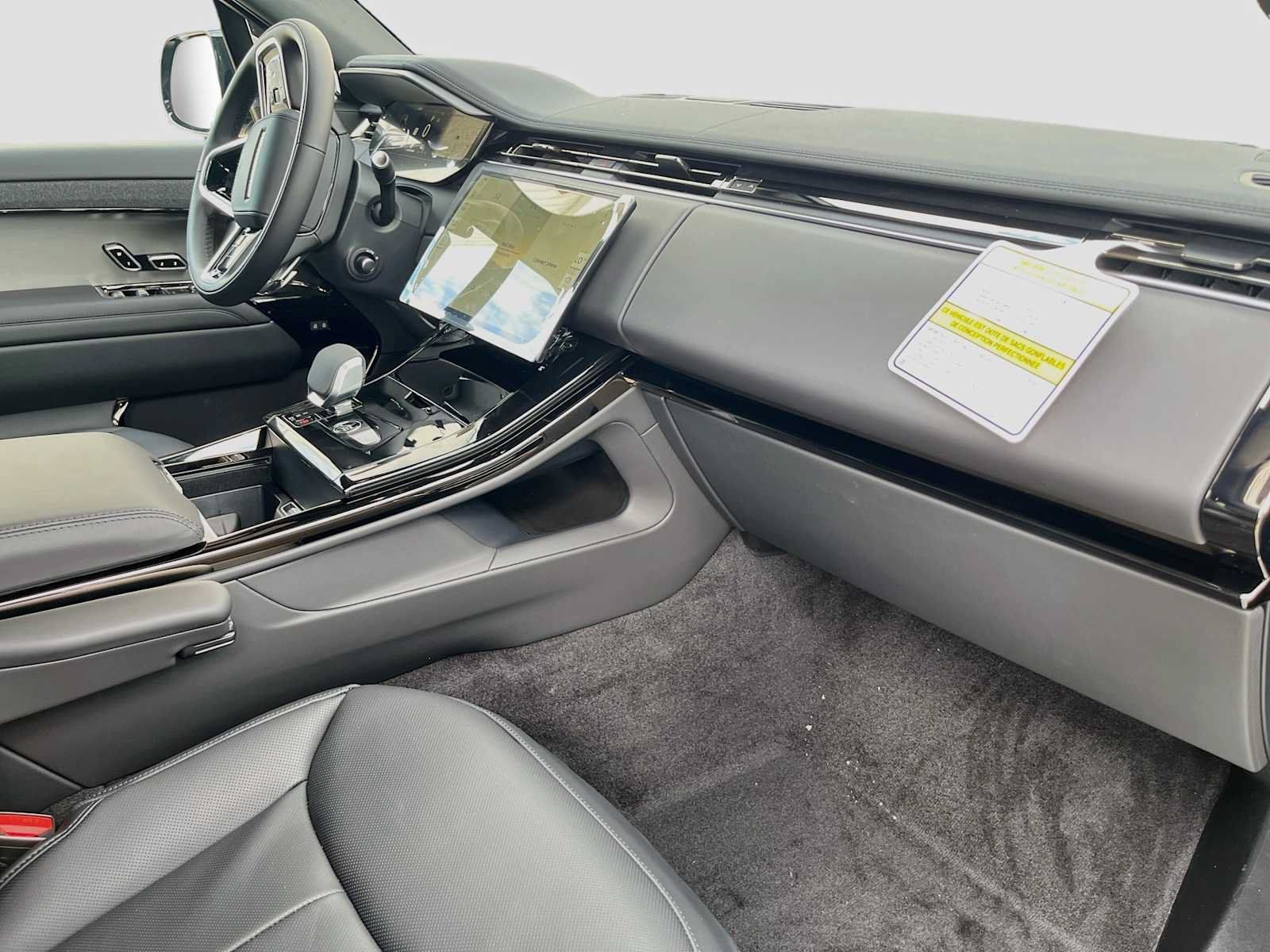 New 2027 Land Rover Range Rover Sport SE AWD/4WD image 7
