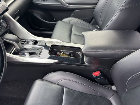 Used 2022 Mitsubishi Eclipse Cross SEL image 15