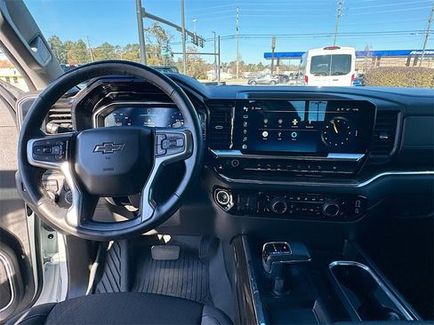 Used 2024 Chevrolet Silverado 1500 RST image 19