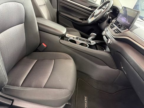 Used 2023 Nissan Altima 2.5 SV w/ SV Premium Package FWD image 22