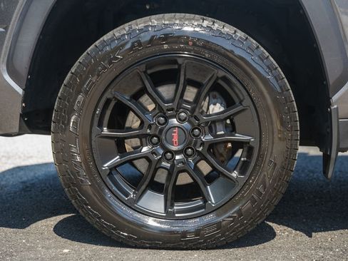 Used 2022 Toyota Tundra Limited w/ TRD Off-Road Package AWD/4WD image 18