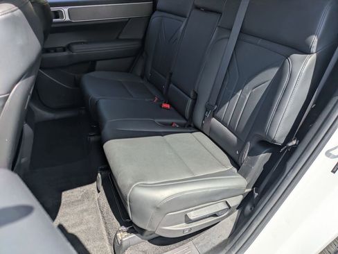 Used 2025 Hyundai Santa Fe SEL AWD/4WD image 25