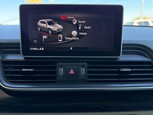 Used 2018 Audi Q5 2.0T Premium Plus w/ Premium Plus Package image 51