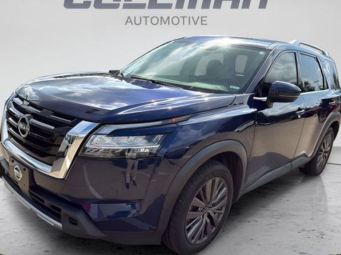 Used 2023 Nissan Pathfinder SL w/ SL Premium Package AWD/4WD image 1