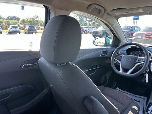 Used 2020 Chevrolet Sonic LT FWD image 15