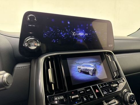 Certified 2025 Lexus LX 600 4WD w/ Interior Upgrade Package image 7