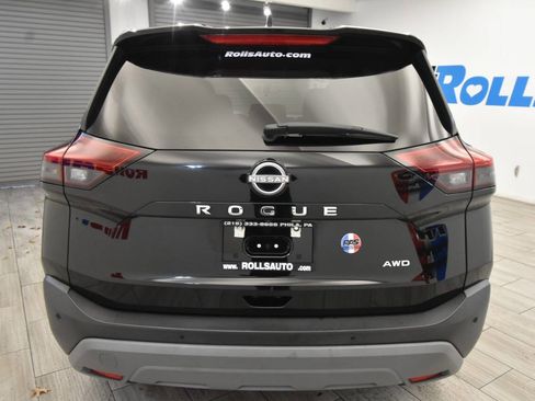 Used 2023 Nissan Rogue S AWD/4WD image 4