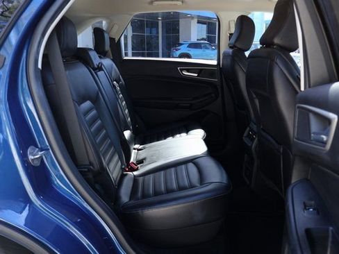 Used 2022 Ford Edge SEL image 11